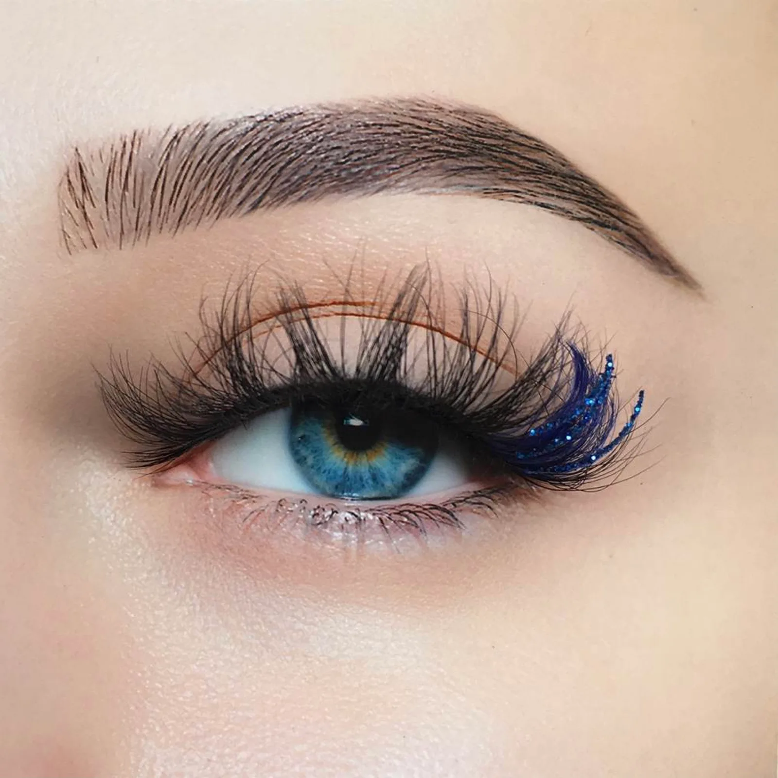 Glitter Lashes for Festivals: How to Style & Apply