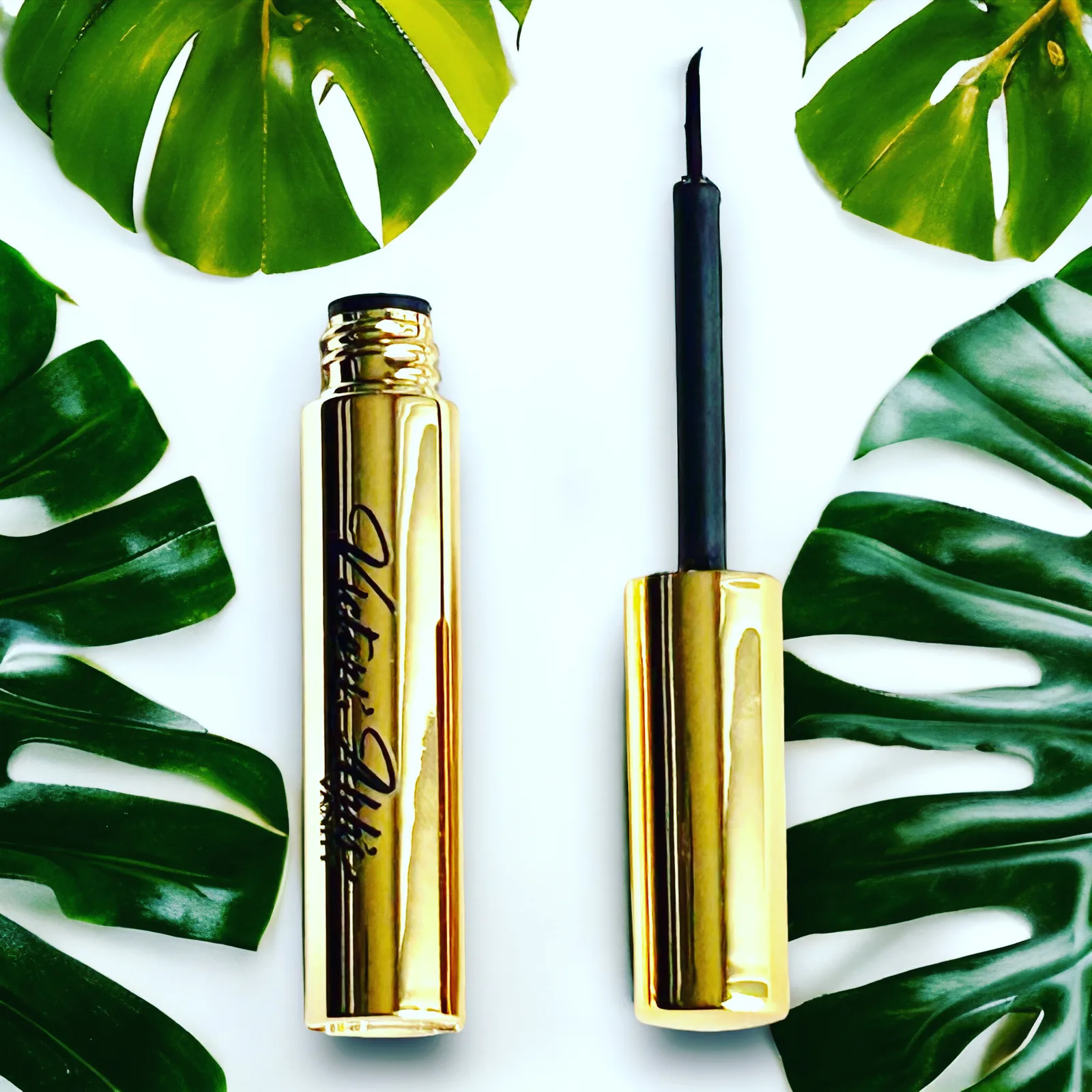 Invisible Magnetic Lashes: What They Are & How to Use Them