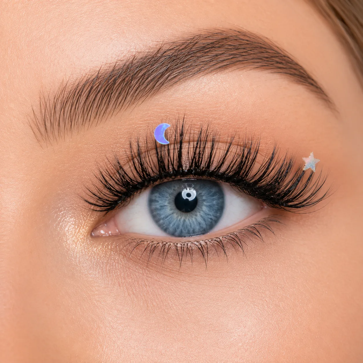 Fantasy Lashes with Sequins: How to Wear & Style Them