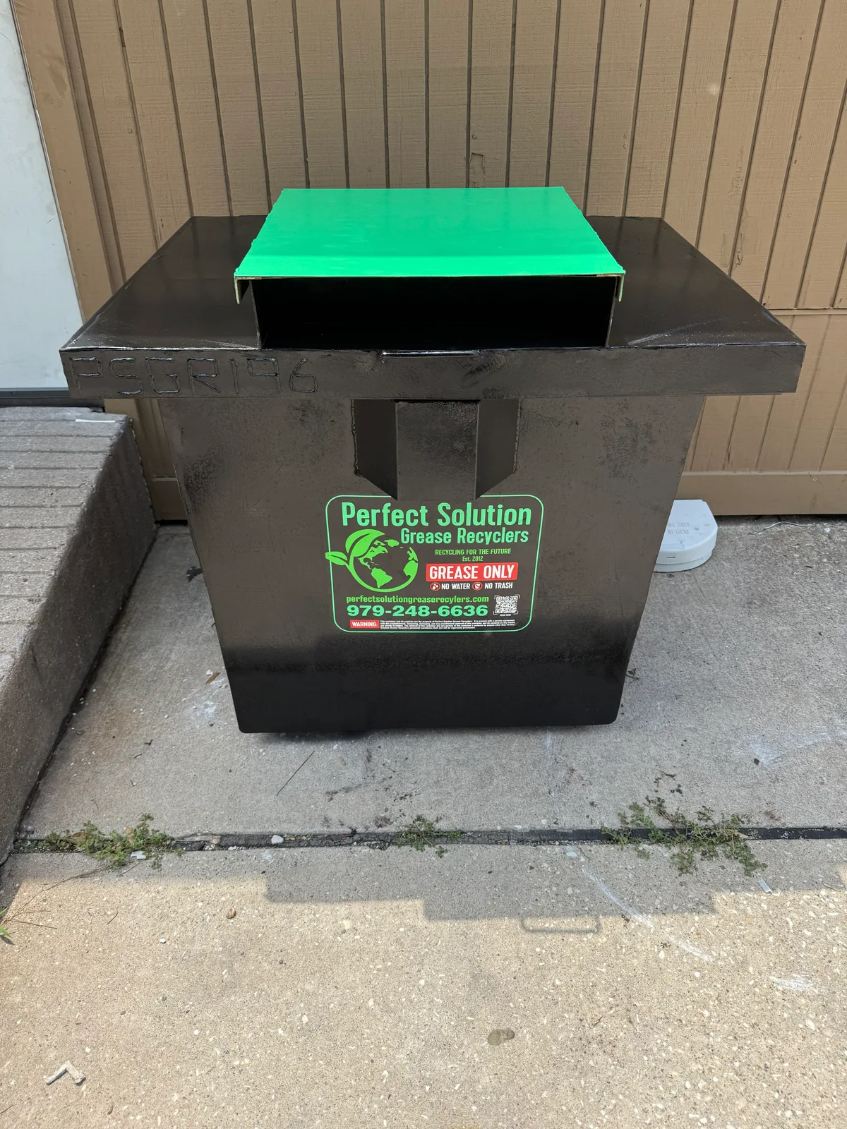 Commercial Kitchen Grease Container Installation Guide Perfect Solution Grease Recyclers